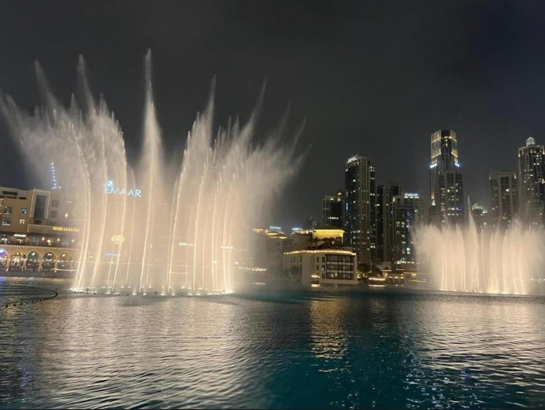 Downtown - Near Burj Khalifa - Free Parking Apartment *