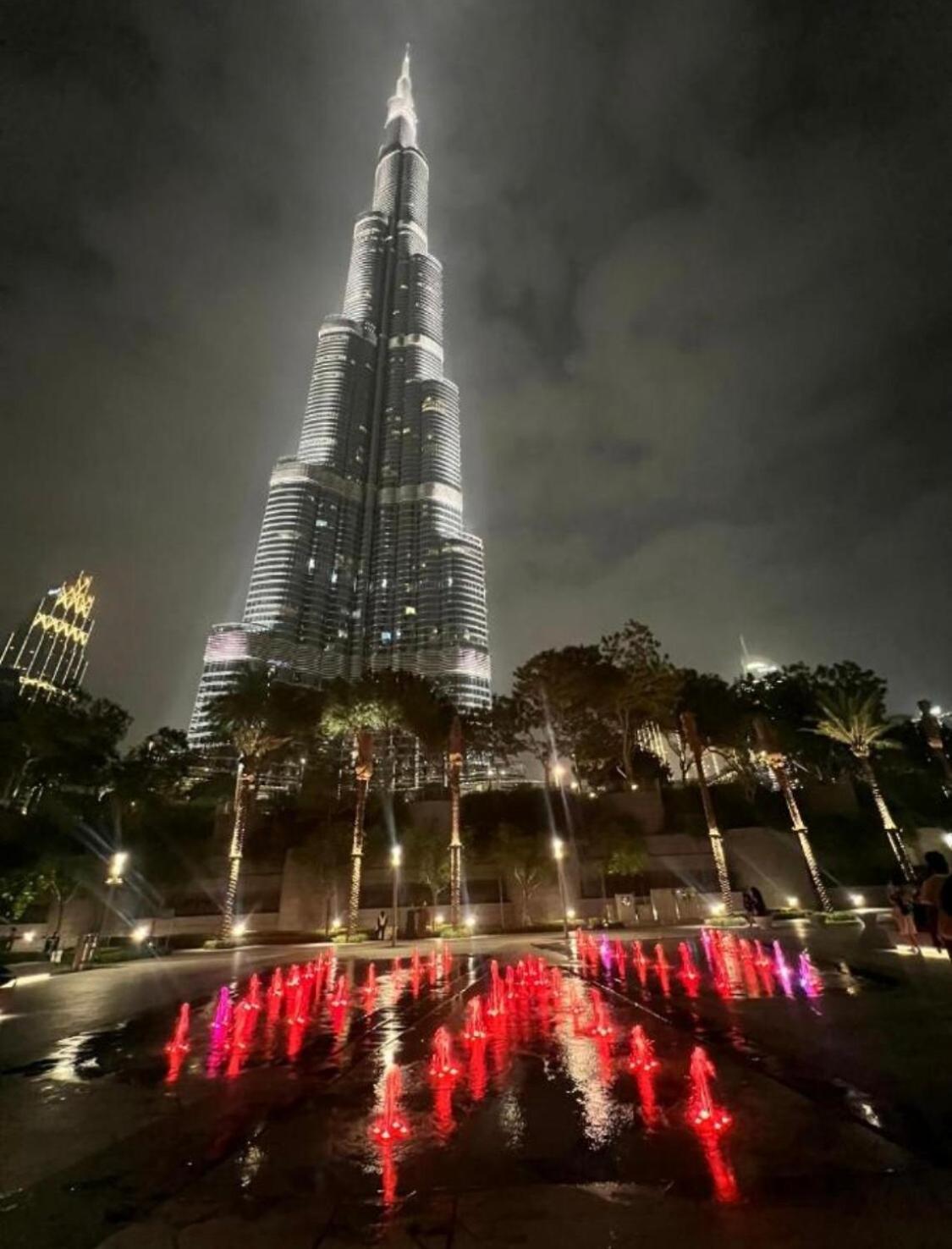 Downtown - Near Burj Khalifa - Free Parking Apartment *