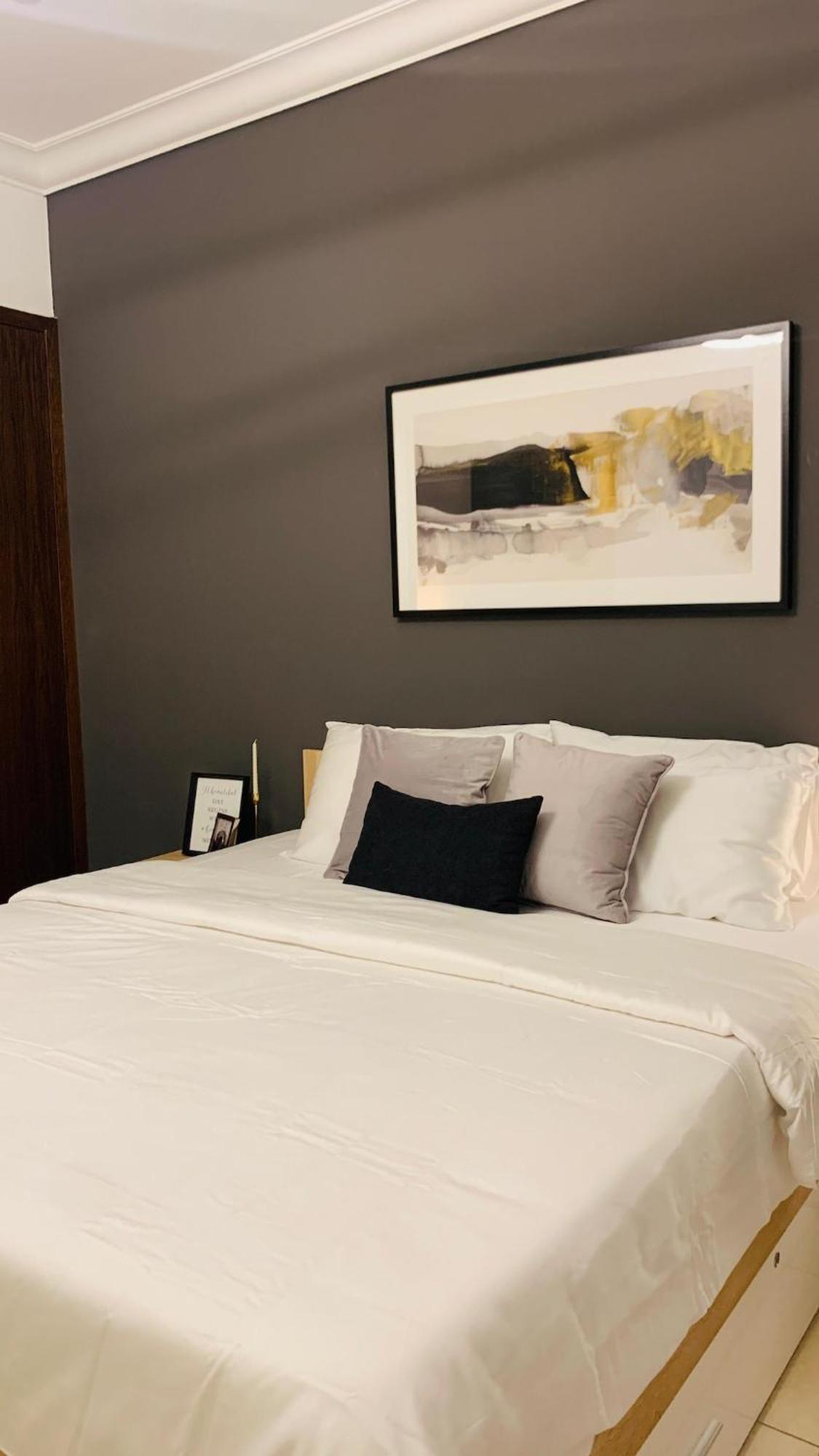 Apartment Downtown - Near Burj Khalifa - Free Parking *