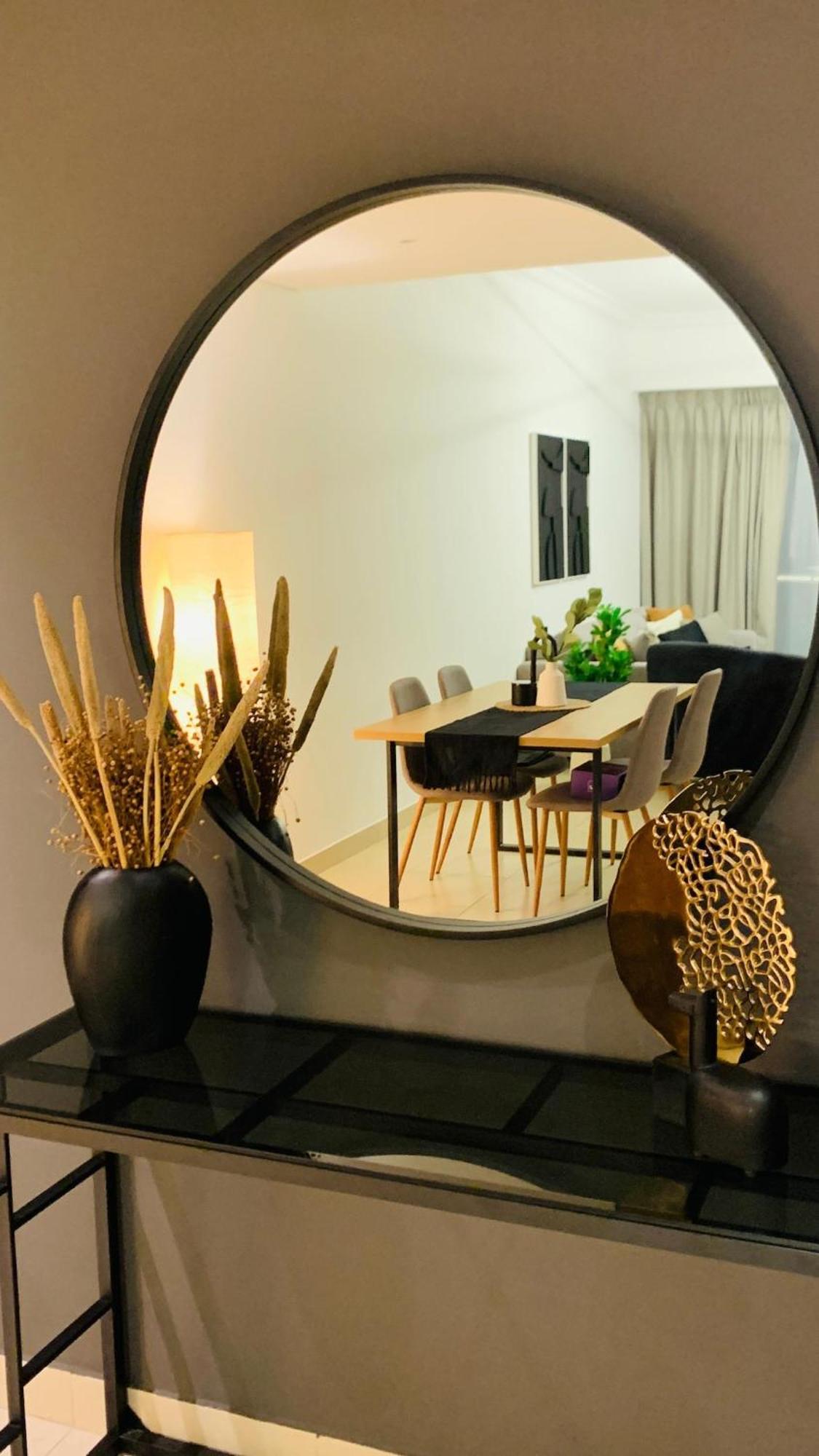 Apartment Downtown - Near Burj Khalifa - Free Parking *